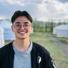 Инээдэг Дайсан