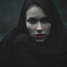 زهراء عاشور