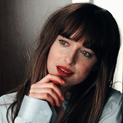 Goodreads profile picture for @rosas