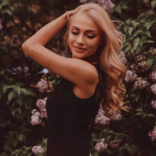 Julia Lawrence