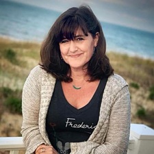 Stephanie Elms