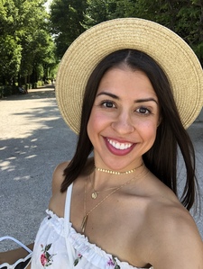 Lauren MyPlotOfSunshine