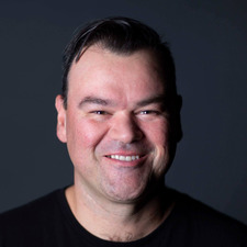 Leo Lozano