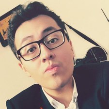 Héctor Usla