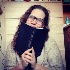 Fanni's So Many Books