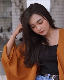 Ajeng Niar