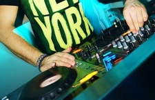 Αντώνης Ορφανός