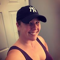 lauras.always.reading