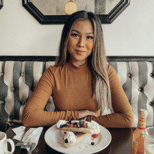 Mikee (ReadWithMikee)