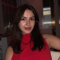 Яна Постолова