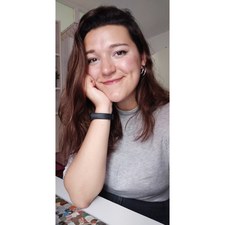 María