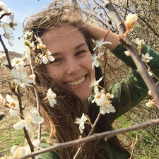 Марина Маринова