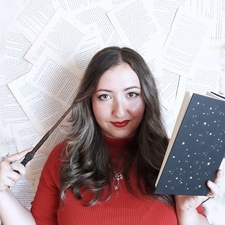 Agustina Dapueto (Agus The Reader)