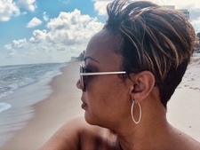 Monique R Taylor