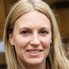 Shayla Farrier