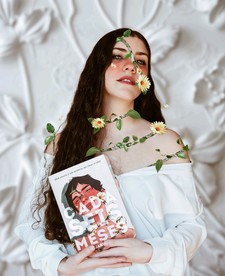 Helena (helinabooks)