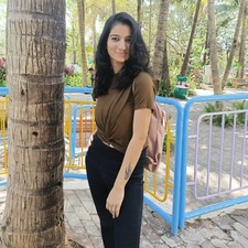 Rupali (flipping__pages)