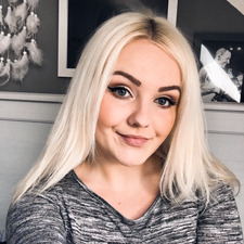 Simona Šustková