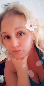 Elizabeth Stone- moore