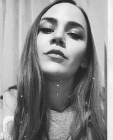 Janina´s weird self and her weird reviews