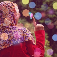 Sari Mavi