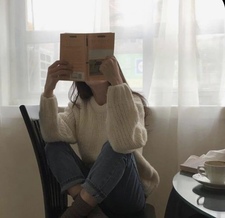 Genny The Lovely Reader