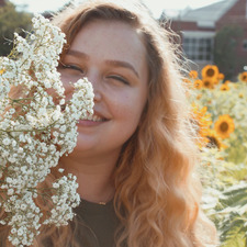Greer Hendricks