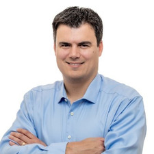 Erik Fernandez