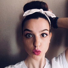 Яница Манева