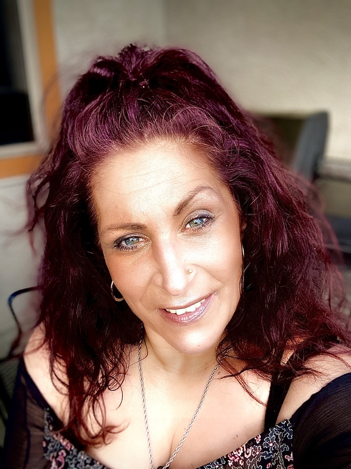 Goodreads profile picture for @phat