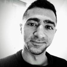 Μάκης Σενής