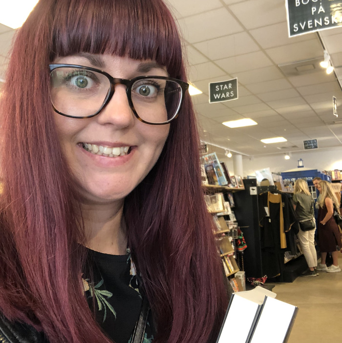 Goodreads profile picture for @bewitched