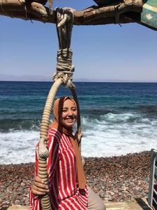 أسماء أبو الوفا