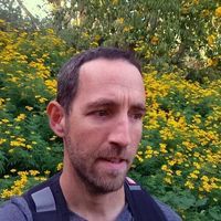 Uri Nadav
