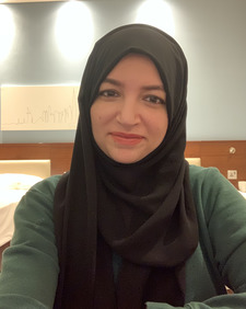 Dr.Nida R