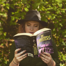 Cori // ghostlightbooks