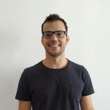 André