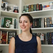 kleinerbuechernerd (Julia)