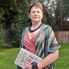 Helen (read247_instyle_inca)