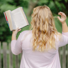 Chloé (chloescupoftea)