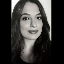 Elif Nazlı
