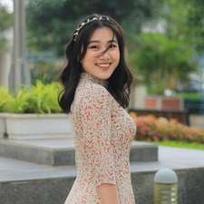 Tiểu É