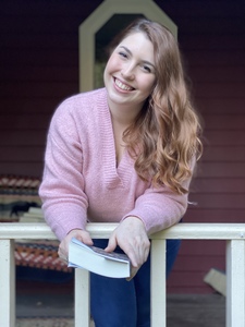 Jessica | Bookshelf Binge