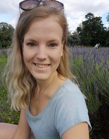 Jenna | Projekti kirjahylly