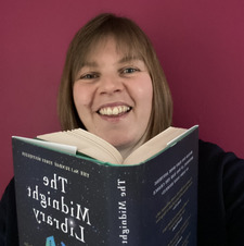 Hannah McCubbin (readwithcubzy)