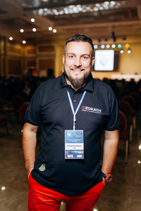 ВЛАДИМИР РЕДКАЧ