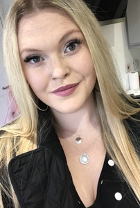 Charlotte Ward 