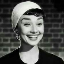 ساجدة الطبولي