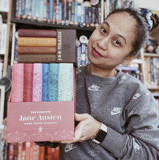 Janna (Bibliophile Mom)