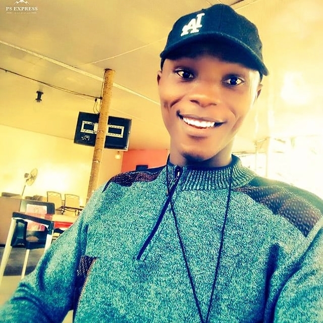 Goodreads profile picture for @dinero